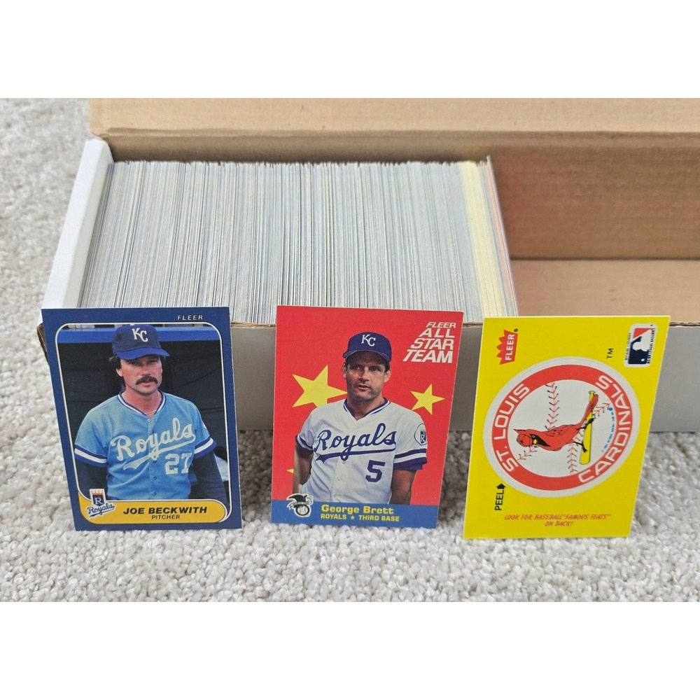 Vintage 1986 Fleer Baseball Trading Card Lot - EX to NM throughout.  LOOK